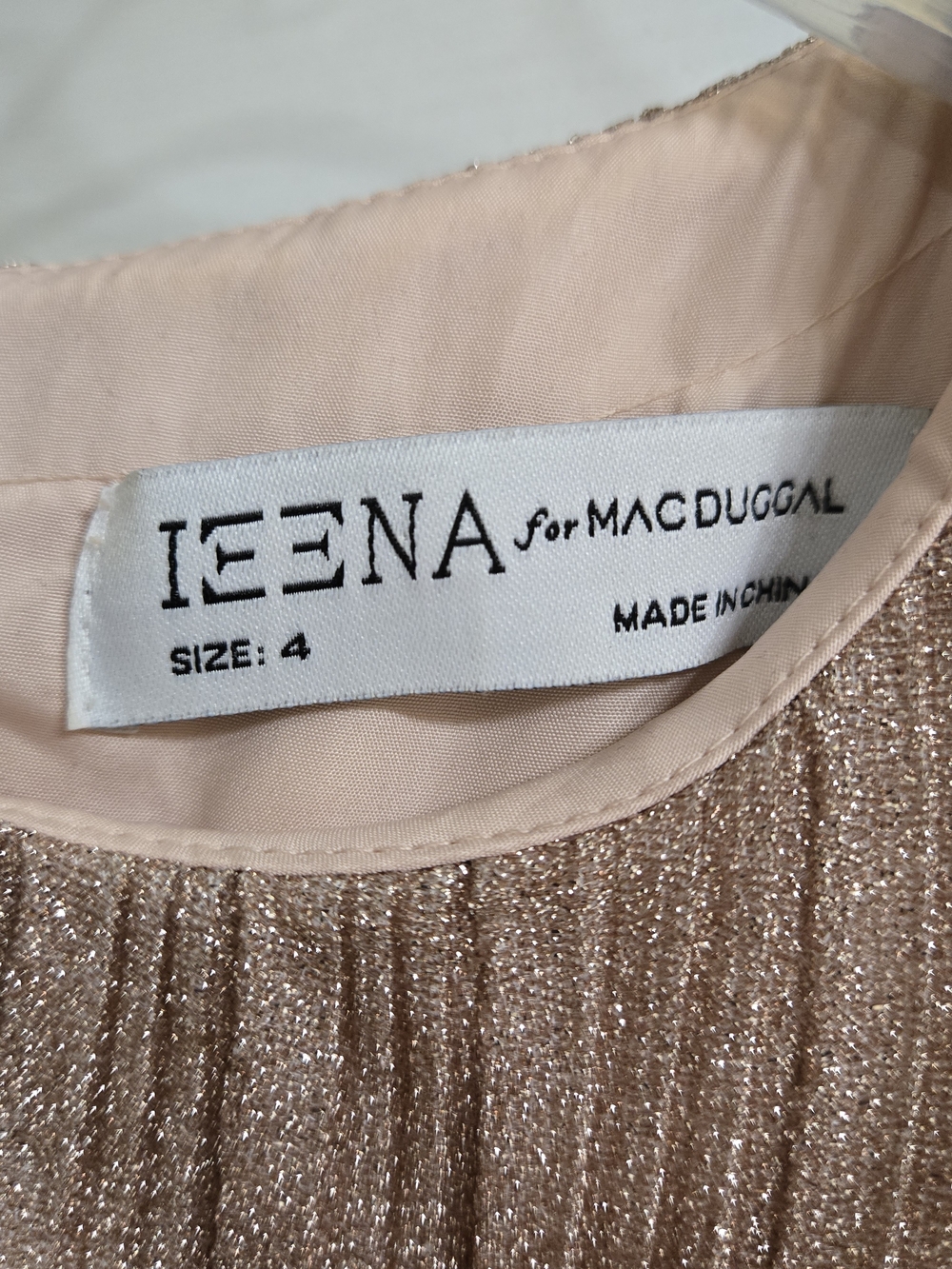 Ieena For Mac Duggal Gold Shimmer Formal Gown Size 4 - Picture 8 of 12